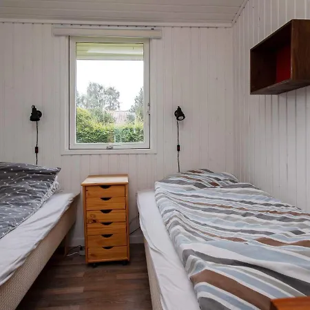 Vaeggerlose Ii Holiday home *